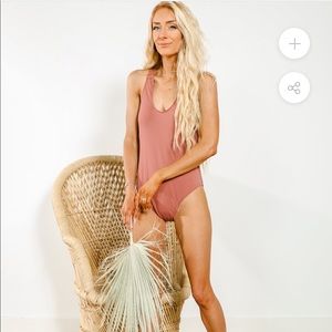 NWT ONE PIECE SWIM SUIT